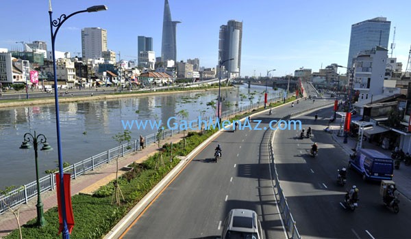 Quận 4 cùng nhiều công trình xây dựng
