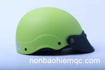 Mua mũ bảo hiểm không hoa văn về để tự sơn, nên hay không?