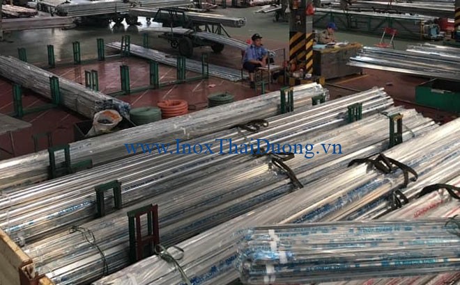 Lựa chọn xưởng sản xuất có báo giá ống inox 304 rõ ràng