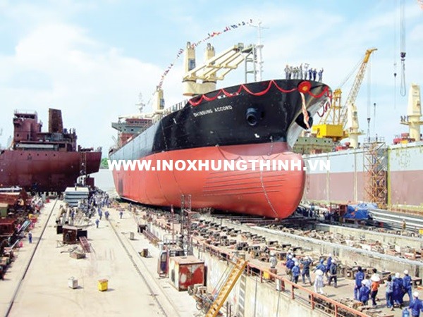 Ứng dụng thực tiễn của thanh V Inox 304